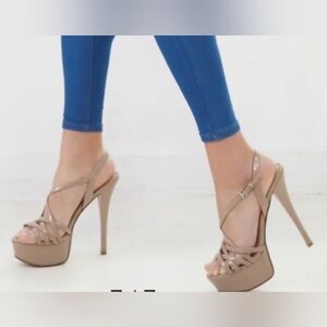 Chinese Laundry Teaser Platform Heels Nude Size 5